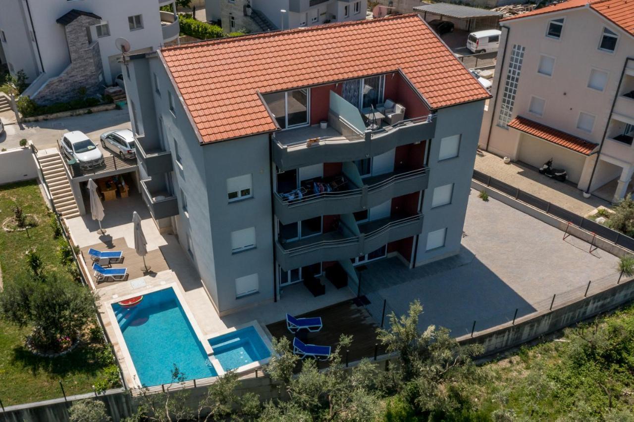 Apartments Karlo Podstrana Exterior foto